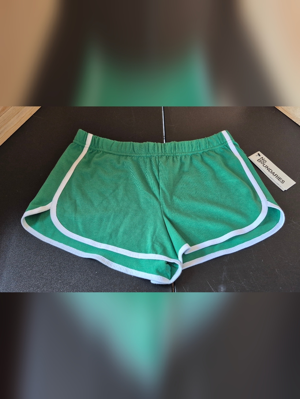 No Boundaries Womens Dolphin Retro Athletic Shorts Grn Parakeet Knit Sz 4-6 NWT